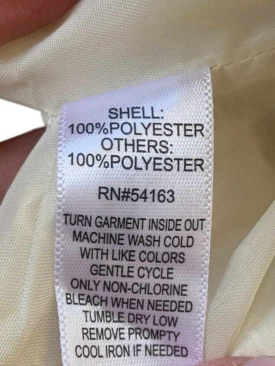 Cream Tweed Mini Skirt Gold Button Front Preppy Old Money Chic Size 8 - Picture 4 of 6